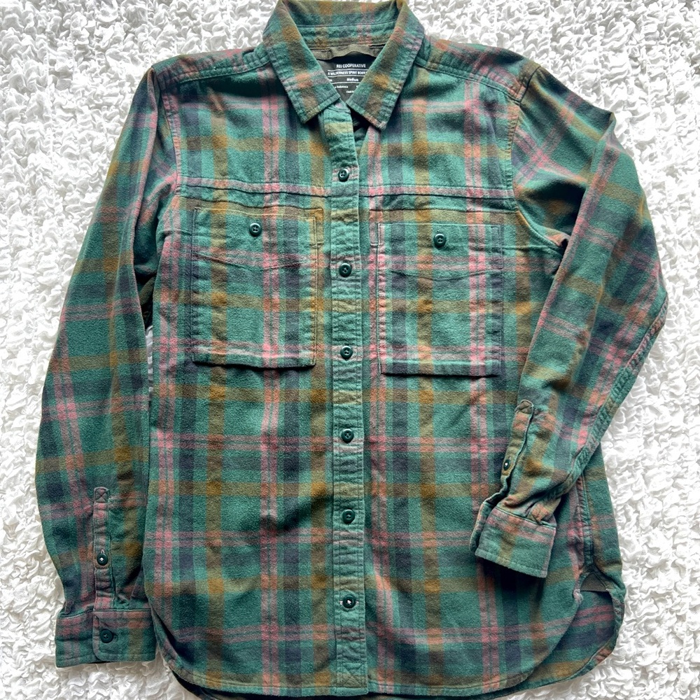 Womens REI co-op flannel shirt size Medium